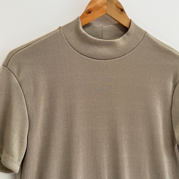 Bella Mode USA Metallic Short-Sleeve Mock-Neck Sweater Small - Picture 2 of 7